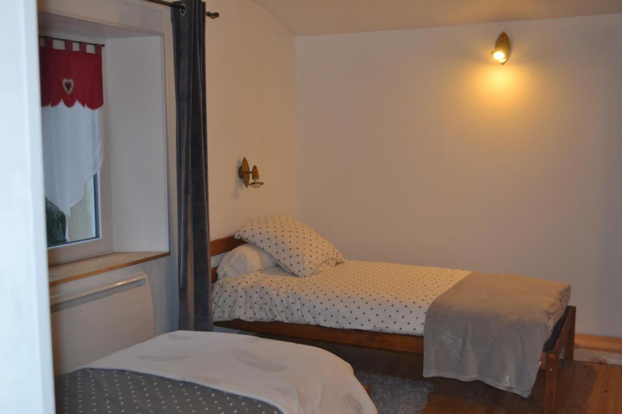 Maison D'Hotes A La Fontaine Fleurie 88 Fremifontaine エクステリア 写真